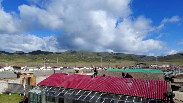 影響PC陽光板透光度的因素有哪些？